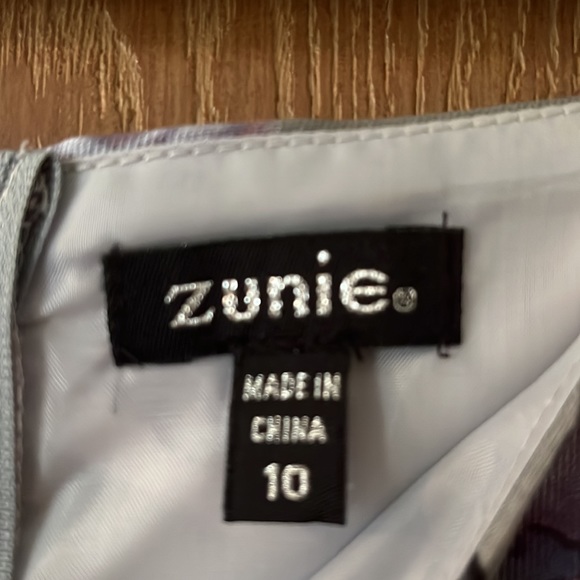 Floral belted dress and pink jacket - Picture 7 of 8